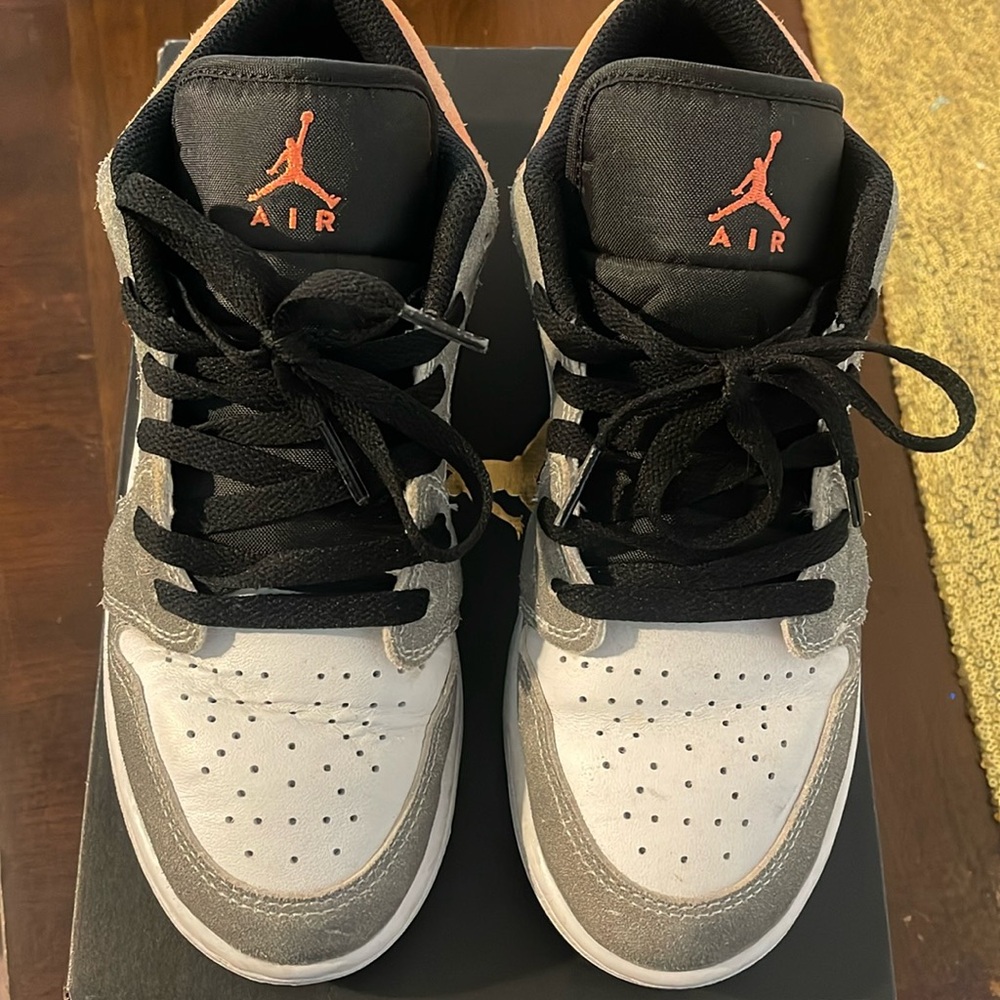 Jordan 1 Mid